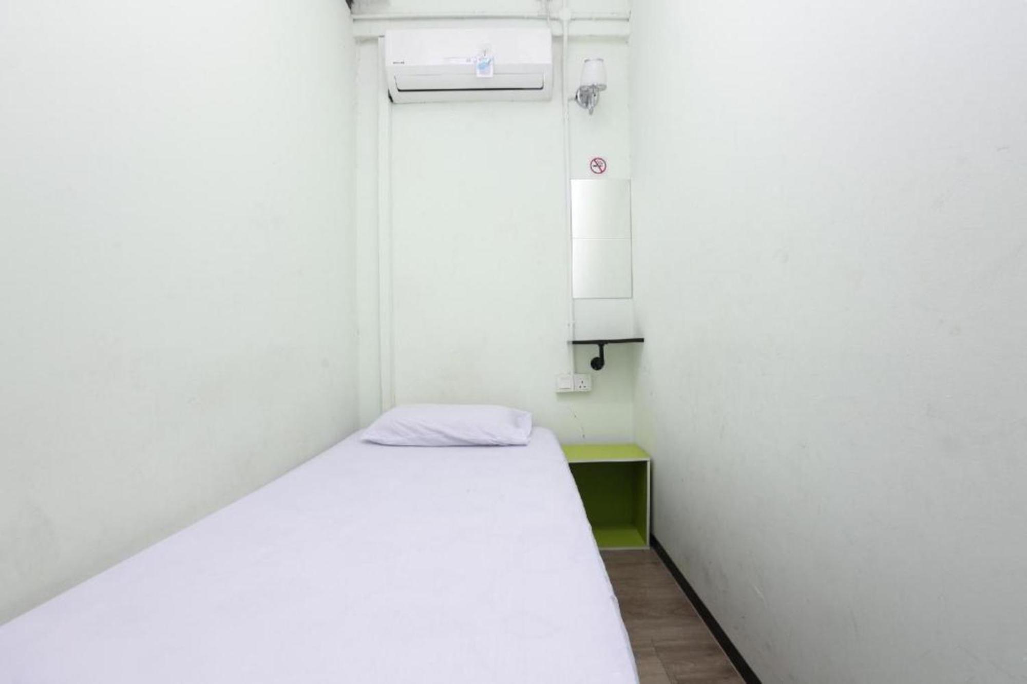 Spot On 90587 The Space Inn Kuala Terengganu Exteriör bild