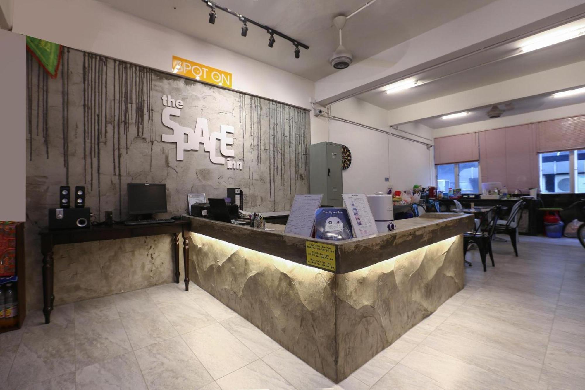 Spot On 90587 The Space Inn Kuala Terengganu Exteriör bild